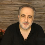 إدارة العمليات العسكرية تعيد لـ فراس رفعت الأسد منزله المصادر في اللاذقية
