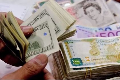 مستشار المركزي يكشف المستور ويحدّد سعر الدولار الحقيقي في سوريا!