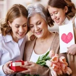 عيد الأم: تكريم للعطاء الكبير بتواريخ مختلفة