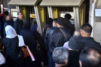 الرواتب عبر «شام كاش»: ثورة رقمية أم عبء جديد؟!