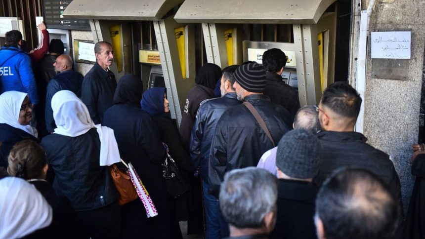 الرواتب عبر «شام كاش»: ثورة رقمية أم عبء جديد؟!