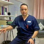 نضال الحاج مصطفى: طبيب سوري يبني جسور الطب بين السويد والرقة